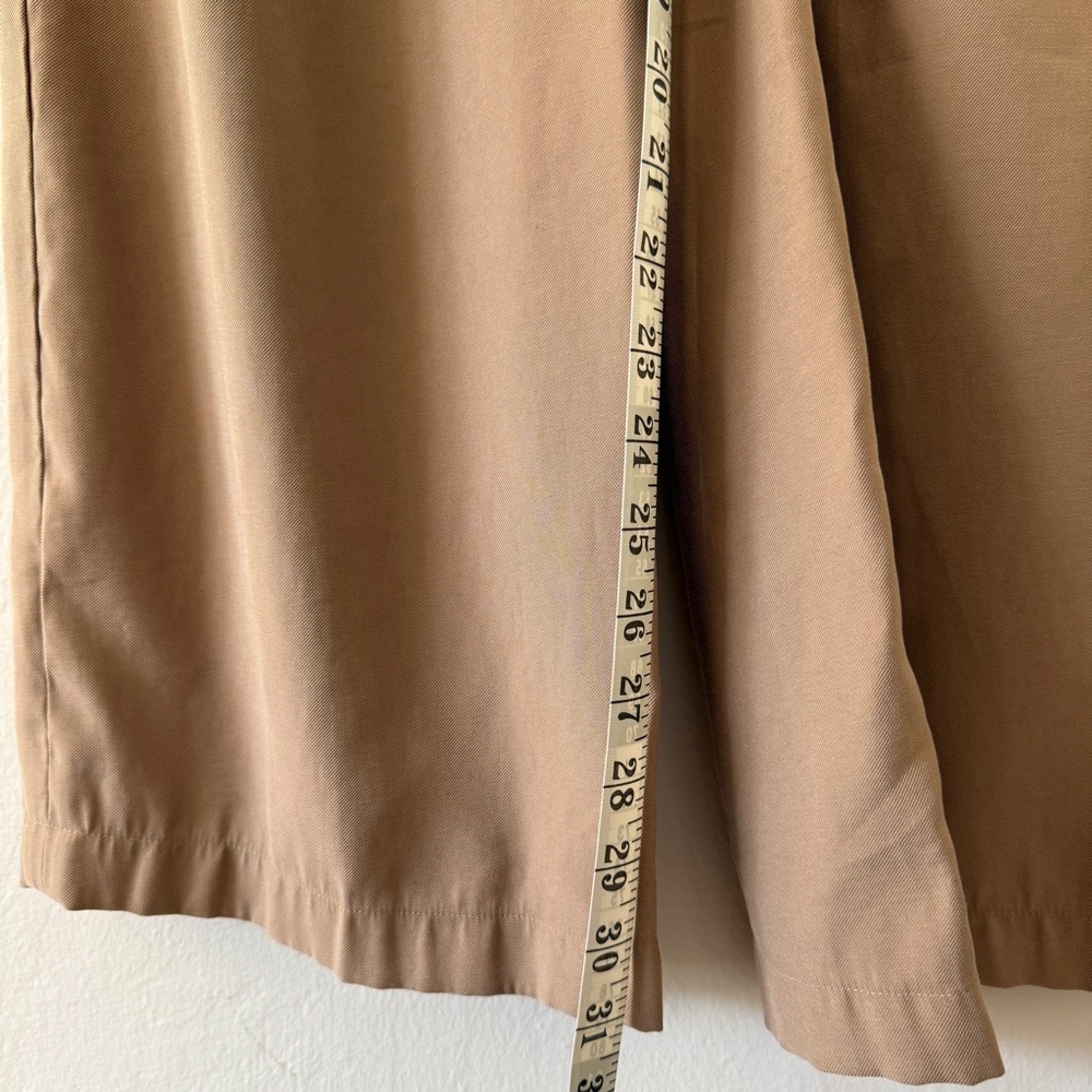 Calvin Klein Soft Twill Relaxed Pleated Trouser - Size 28 in Tan - Picture 12 of 12